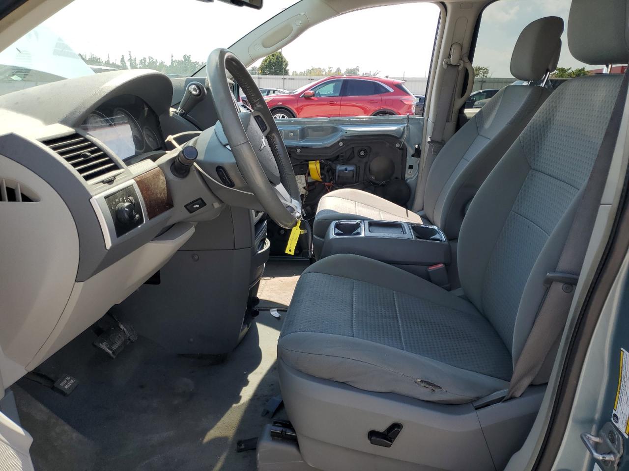 2010 Chrysler Town & Country Touring VIN: 2A4RR5D17AR398838 Lot: 69021285