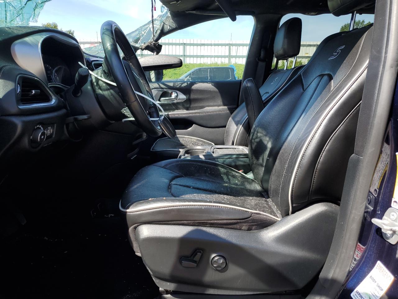 2020 Chrysler Pacifica Limited VIN: 2C4RC1GG5LR135573 Lot: 70537615