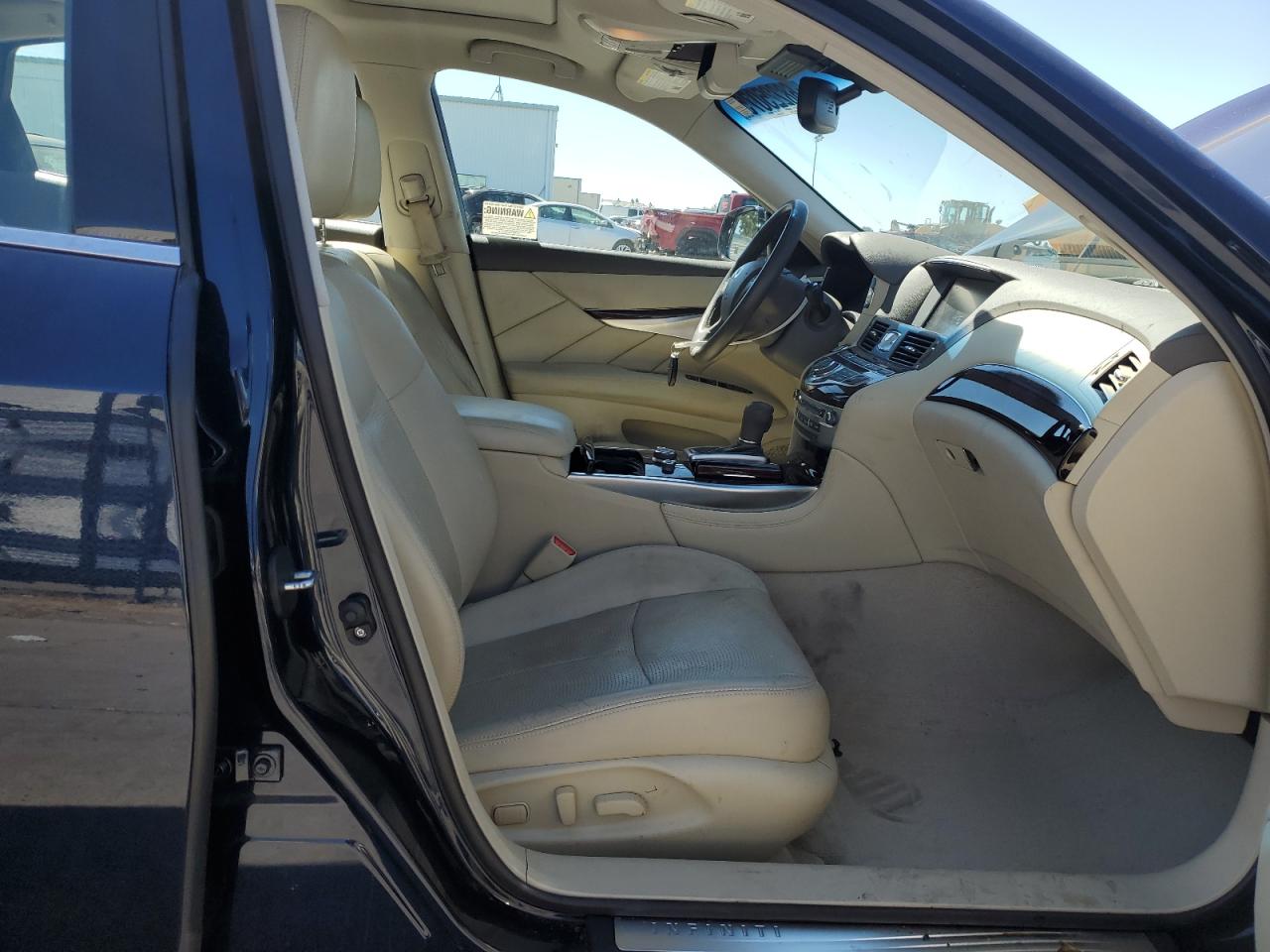 2019 Infiniti Q70L 3.7 Luxe VIN: JN1BY1PP3KM685734 Lot: 68225075