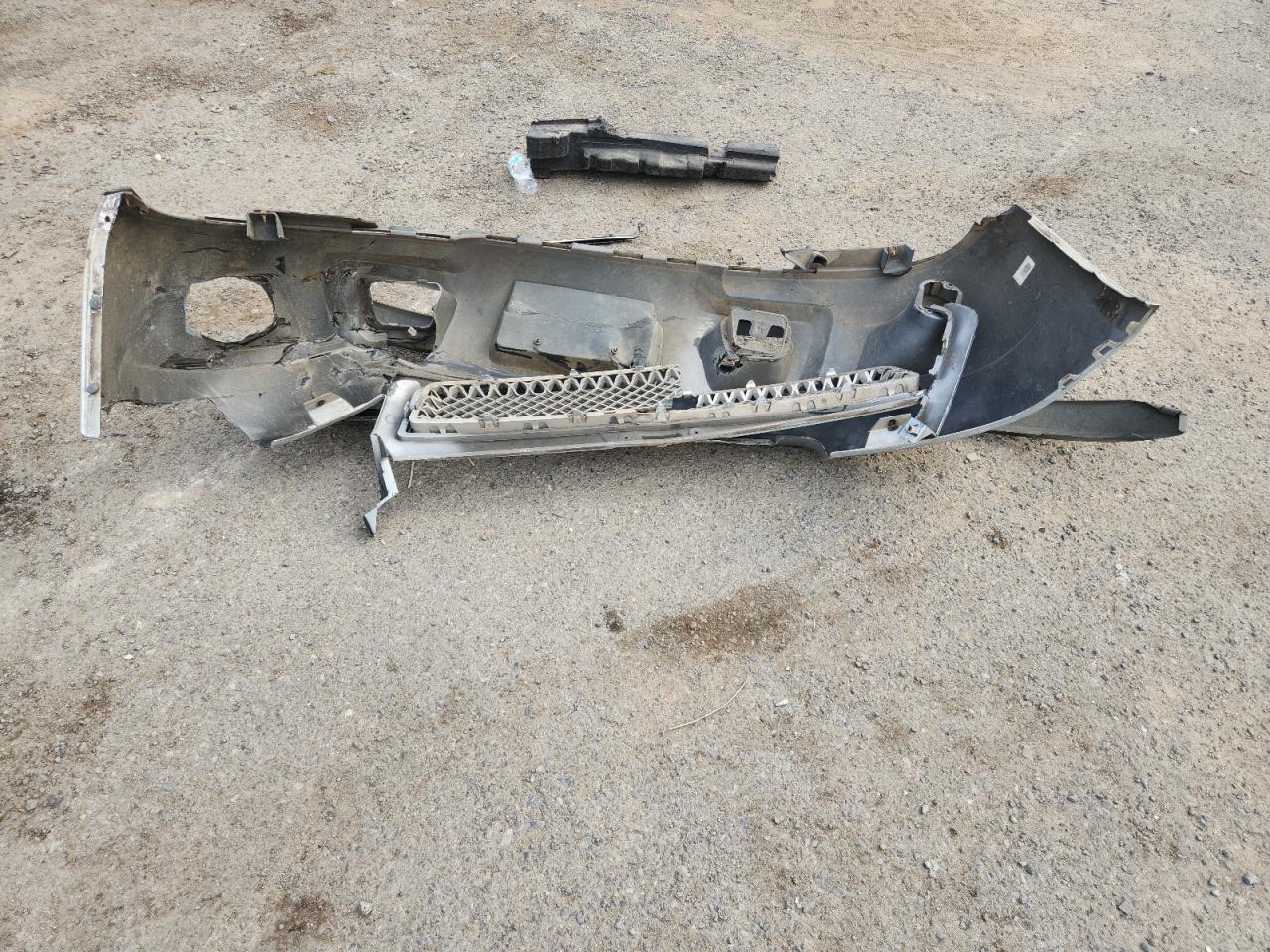 2010 Chevrolet Suburban C1500 Ls VIN: 1GNUCHE01AR192033 Lot: 70484255