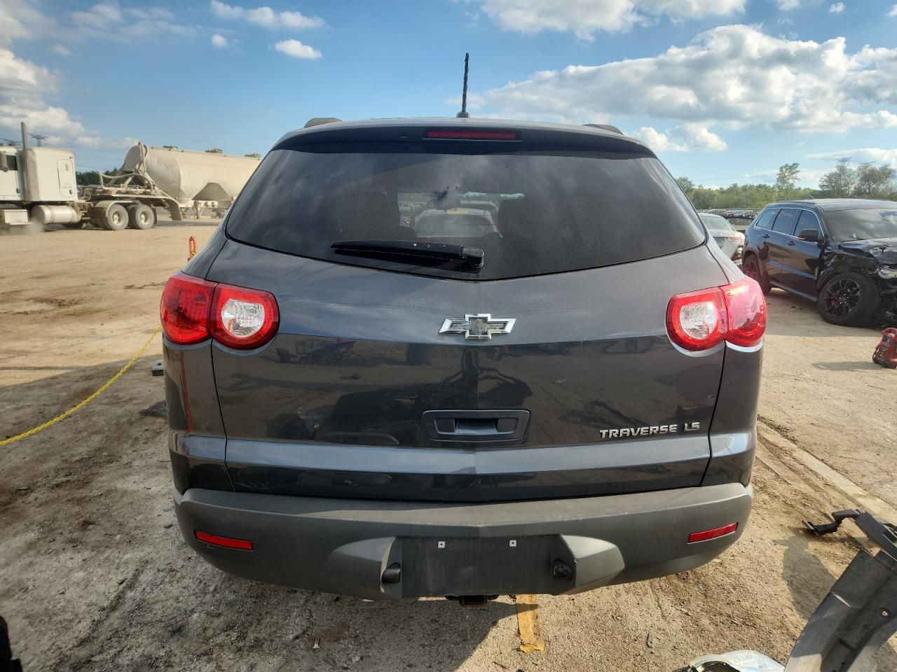 2012 Chevrolet Traverse Ls VIN: 1GNKRFED6CJ408750 Lot: 70286695