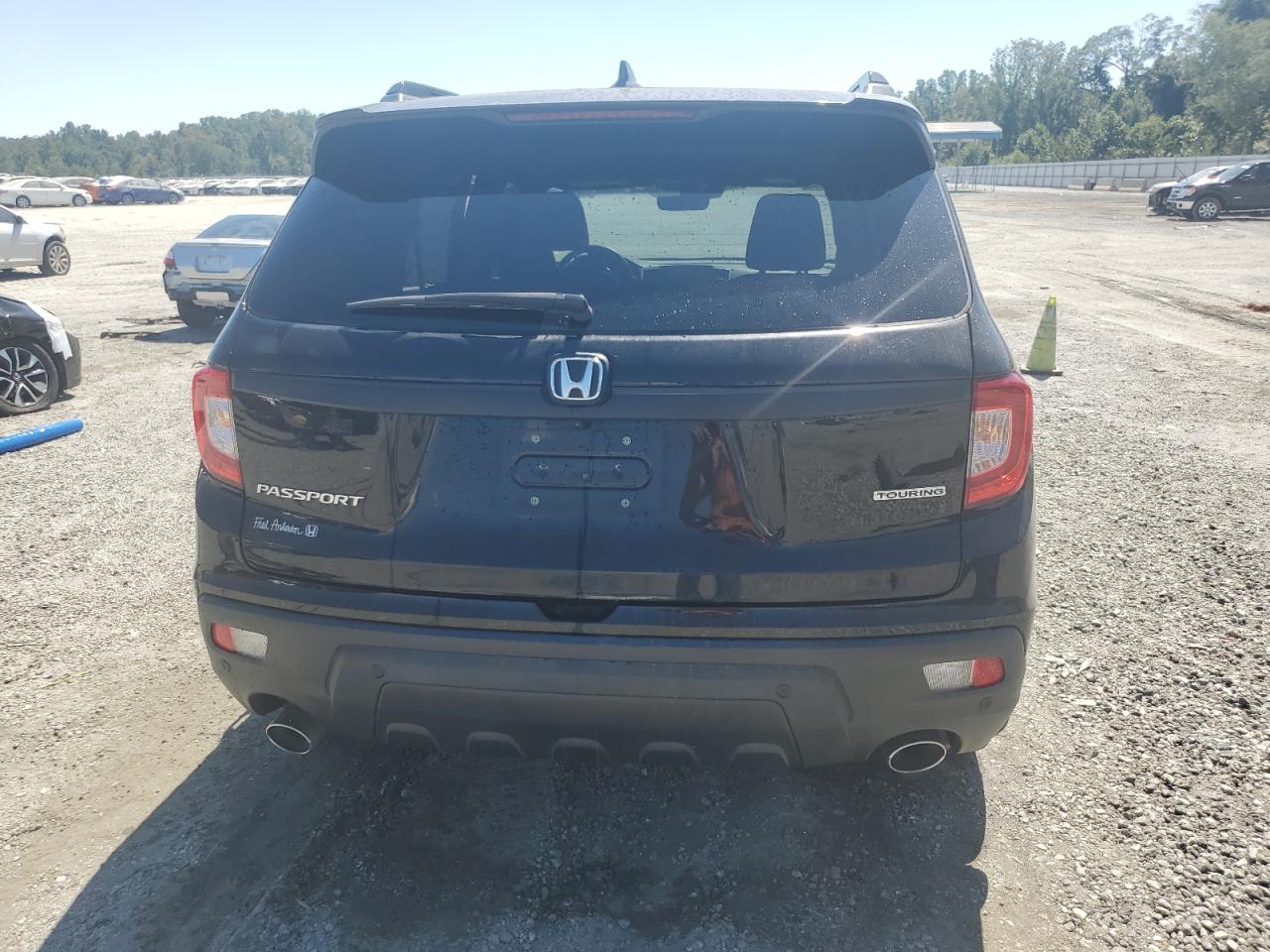 2021 Honda Passport Touring VIN: 5FNYF7H92MB004586 Lot: 70409535