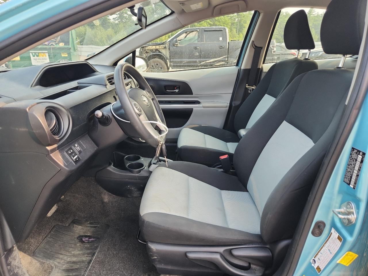 2014 Toyota Prius C VIN: JTDKDTB34E1074738 Lot: 67398885