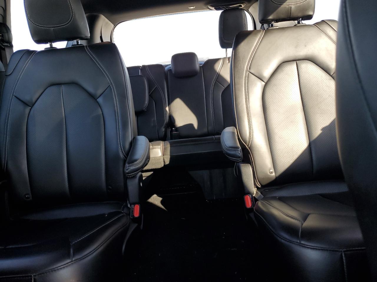 2023 Chrysler Pacifica Touring L VIN: 2C4RC1BG4PR561851 Lot: 70892355
