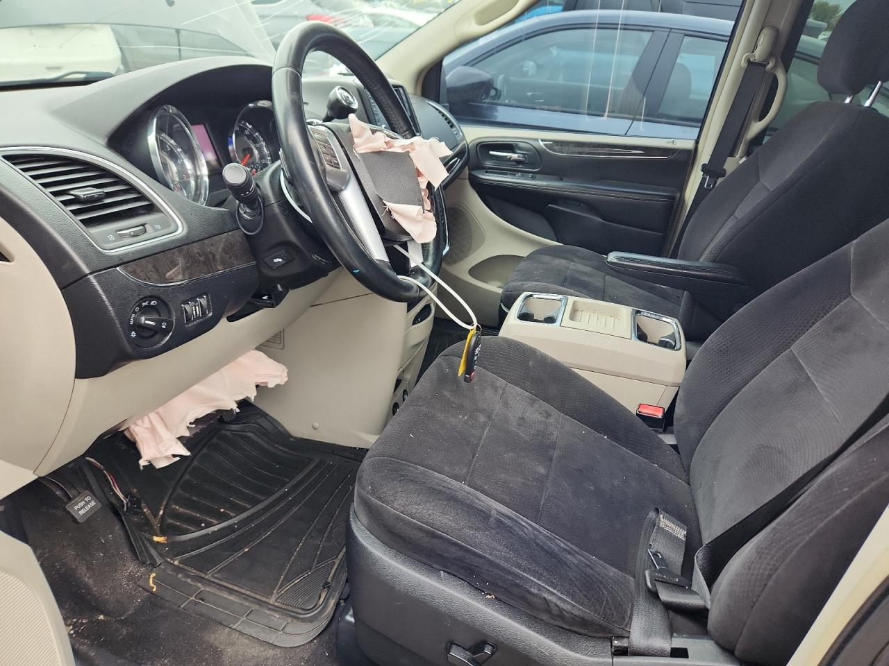 2011 Chrysler Town & Country Touring VIN: 2A4RR5DG4BR638028 Lot: 66722165