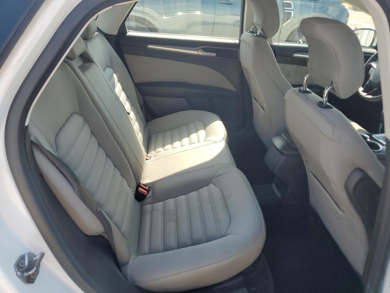 2015 Ford Fusion S VIN: 3FA6P0G70FR119836 Lot: 67228375