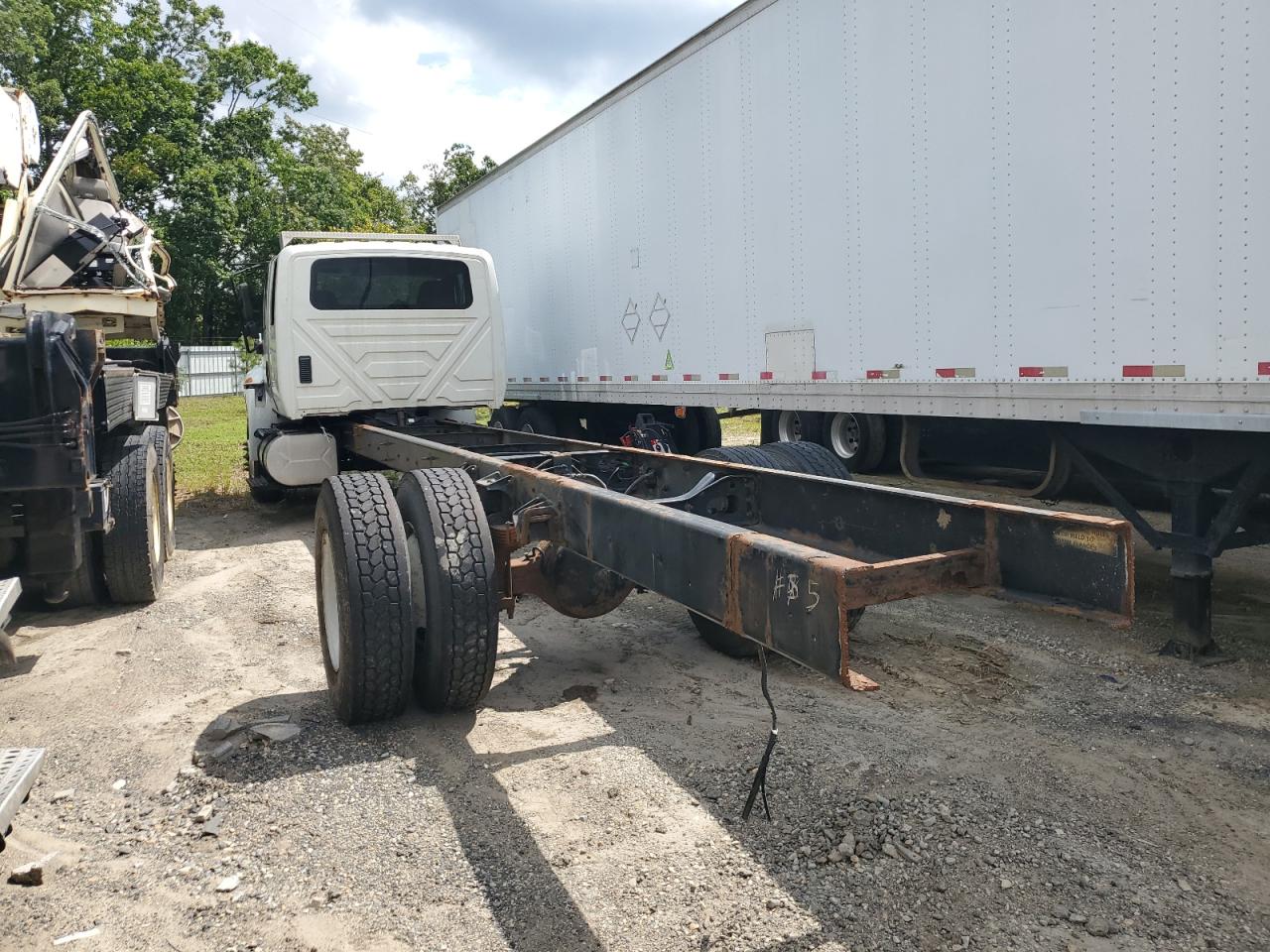 2018 International 4400 Truck Cab And Chassis white null diesel 1HTMKSTL1JH494081 photo #4