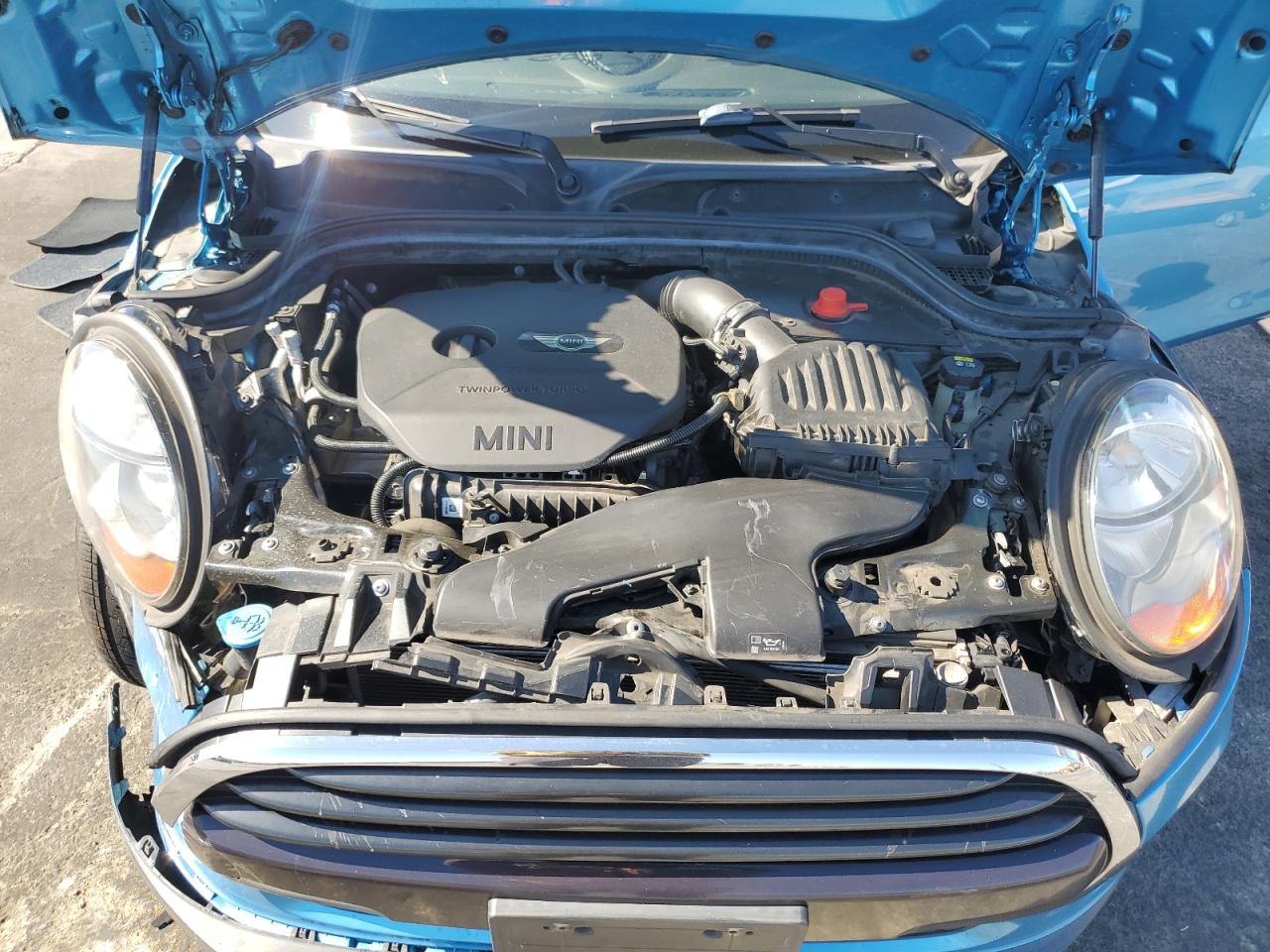 WMWXU1C57J2F81244 2018 Mini Cooper