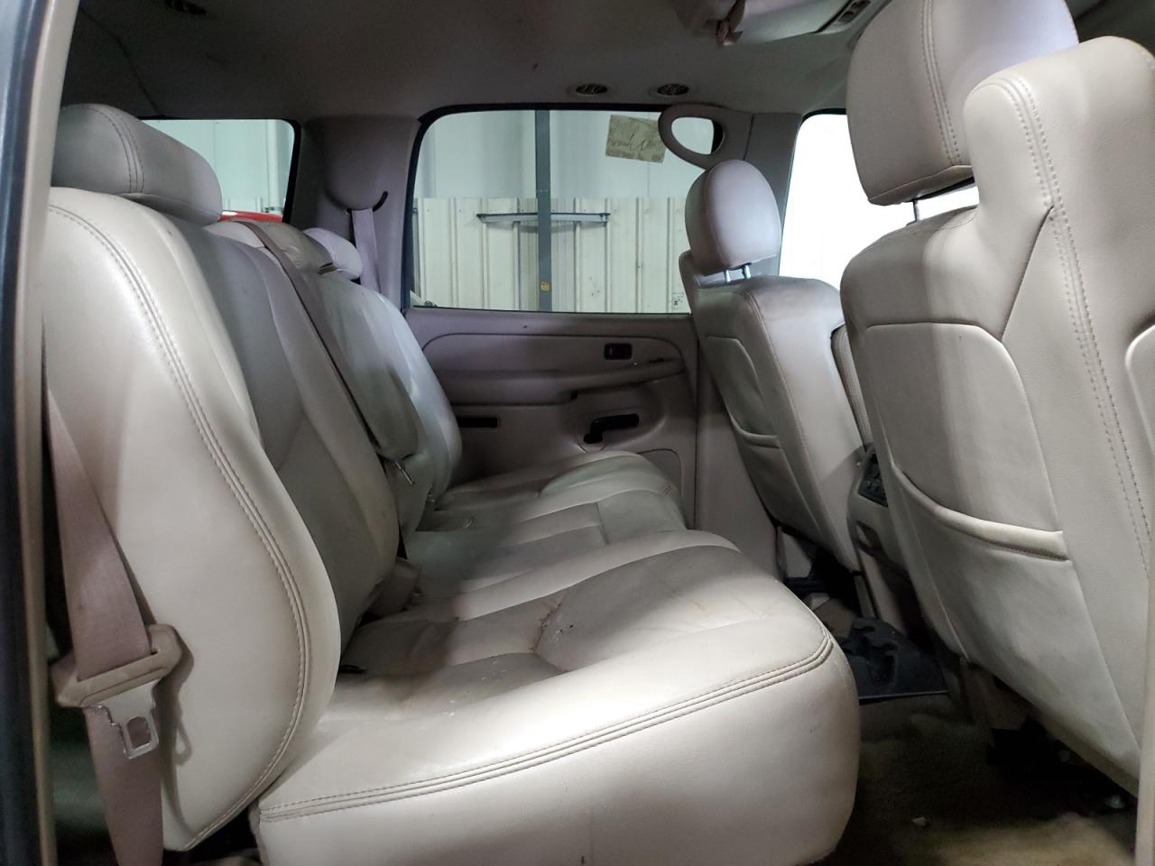 2005 Chevrolet Suburban K1500 VIN: 3GNFK16ZX5G114601 Lot: 70302055