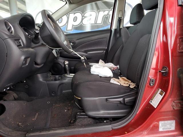  NISSAN VERSA 2019 Красный