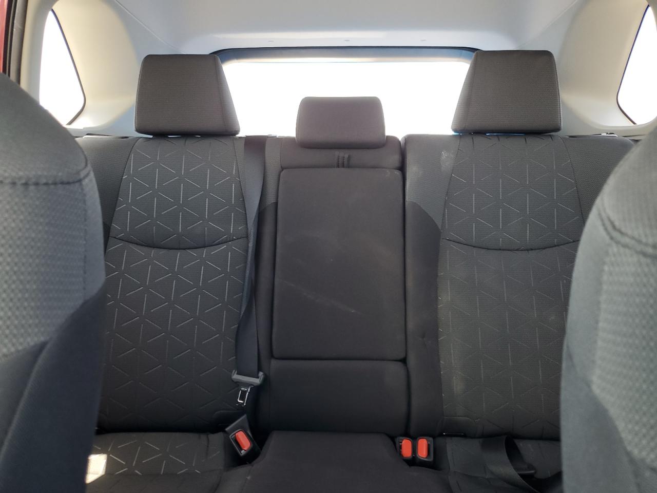 2T3W1RFV8LW069033 2020 Toyota Rav4 Xle