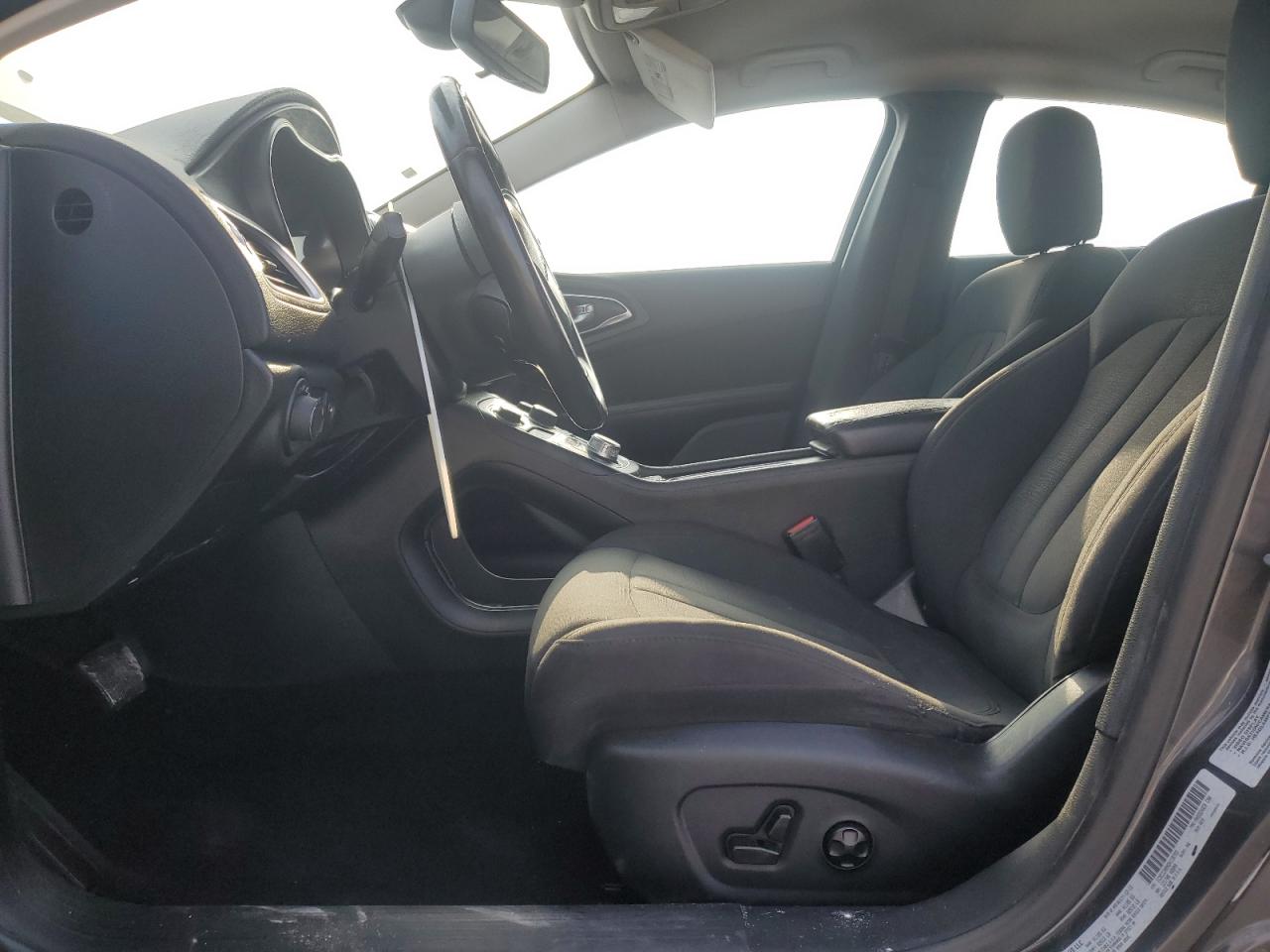 2016 Chrysler 200 Limited VIN: 1C3CCCABXGN159793 Lot: 68580065