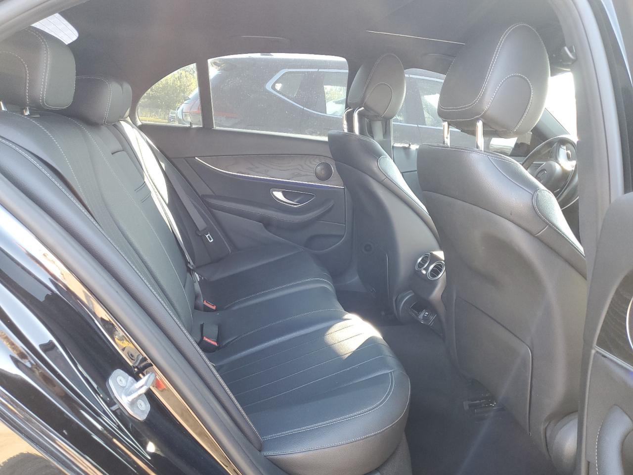 2017 Mercedes-Benz E 300 VIN: WDDZF4JB6HA090375 Lot: 69556055