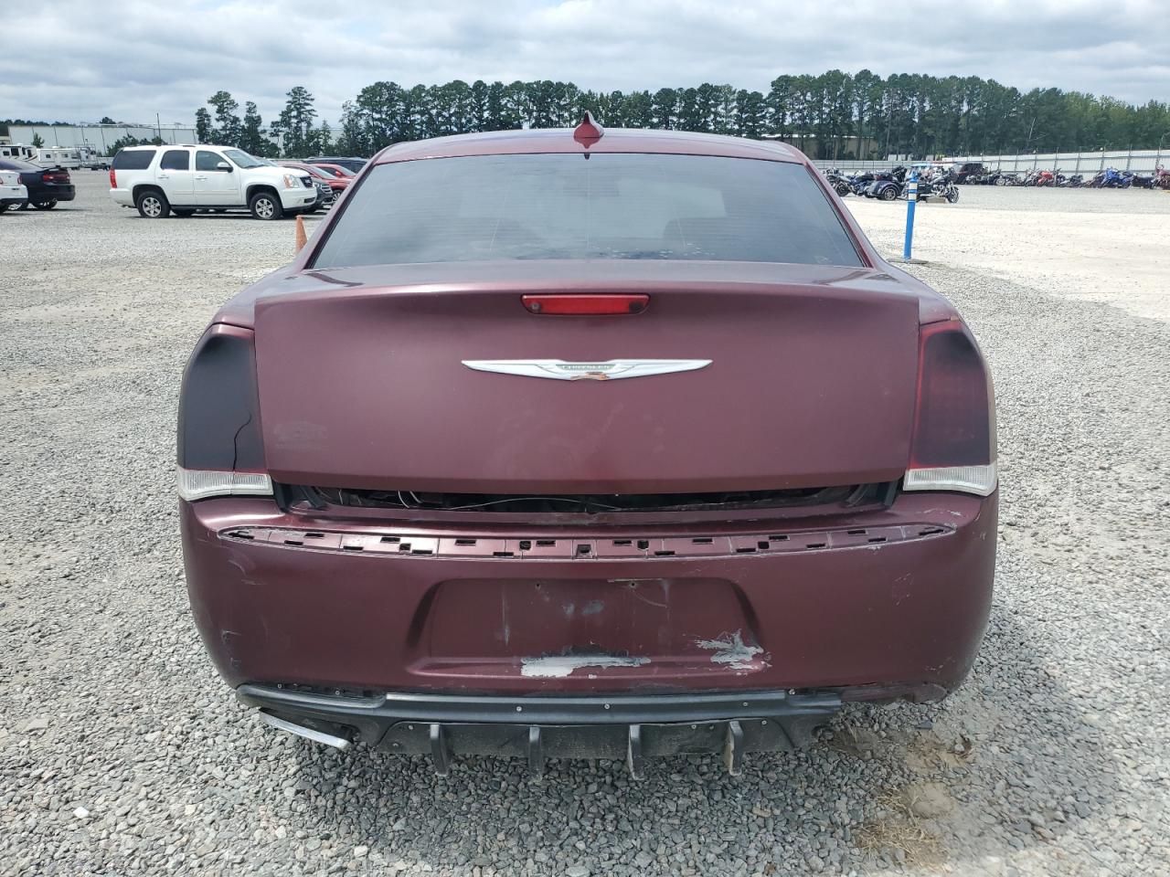 2018 Chrysler 300 Limited VIN: 2C3CCAEG7JH193653 Lot: 70180595