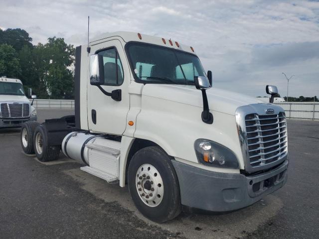 2018 FREIGHTLINER CASCADIA 125 SEMI TRUCK for sale at Copart NC - RALEIGH