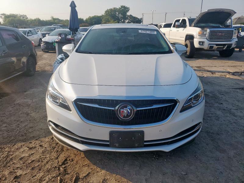  BUICK LACROSSE 2017 Biały