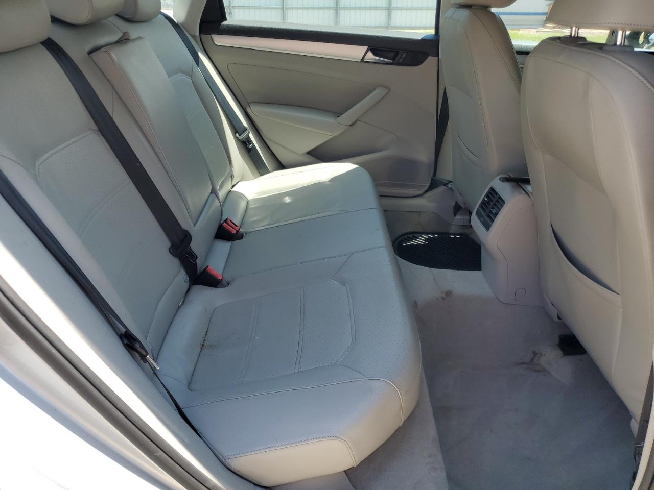 2013 Volkswagen Passat Se VIN: 1VWBH7A35DC084644 Lot: 69664445