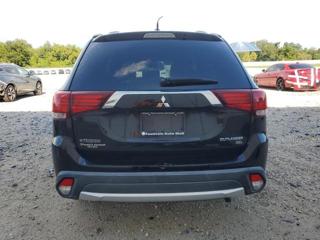  MITSUBISHI OUTLANDER 2016 Черный