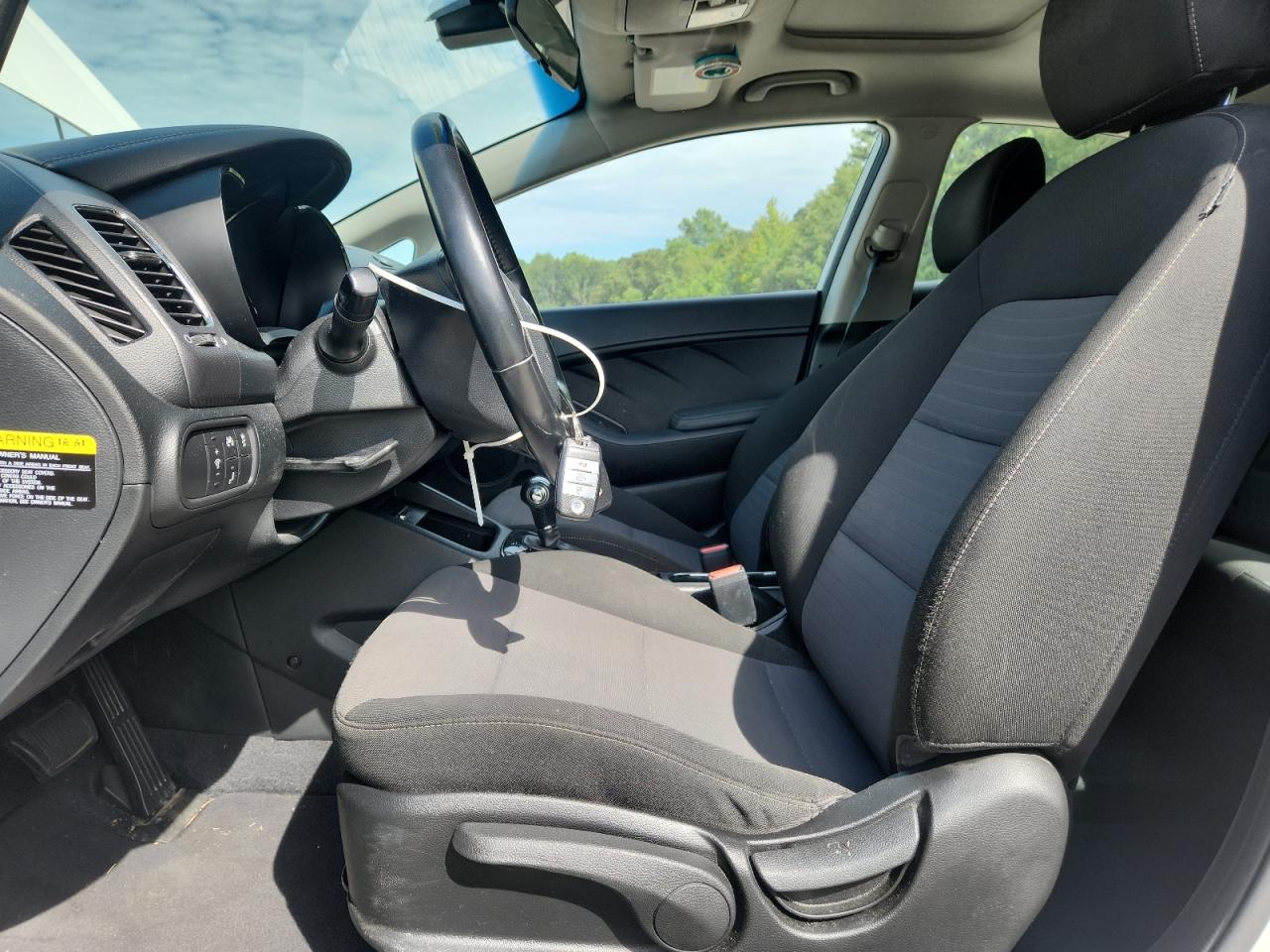 2018 Kia Forte Lx VIN: 3KPFL4A72JE202044 Lot: 70268325