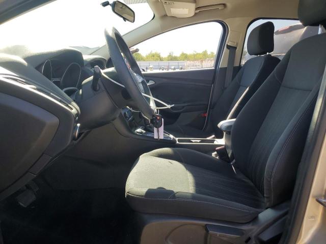  FORD FOCUS 2017 Золотой