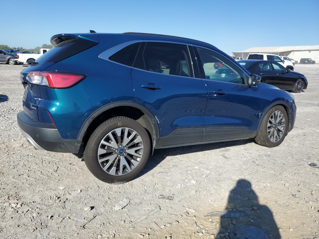 2020 Ford Escape Titanium blue null hybrid 1FMCU9DZ1LUA73014 photo #4