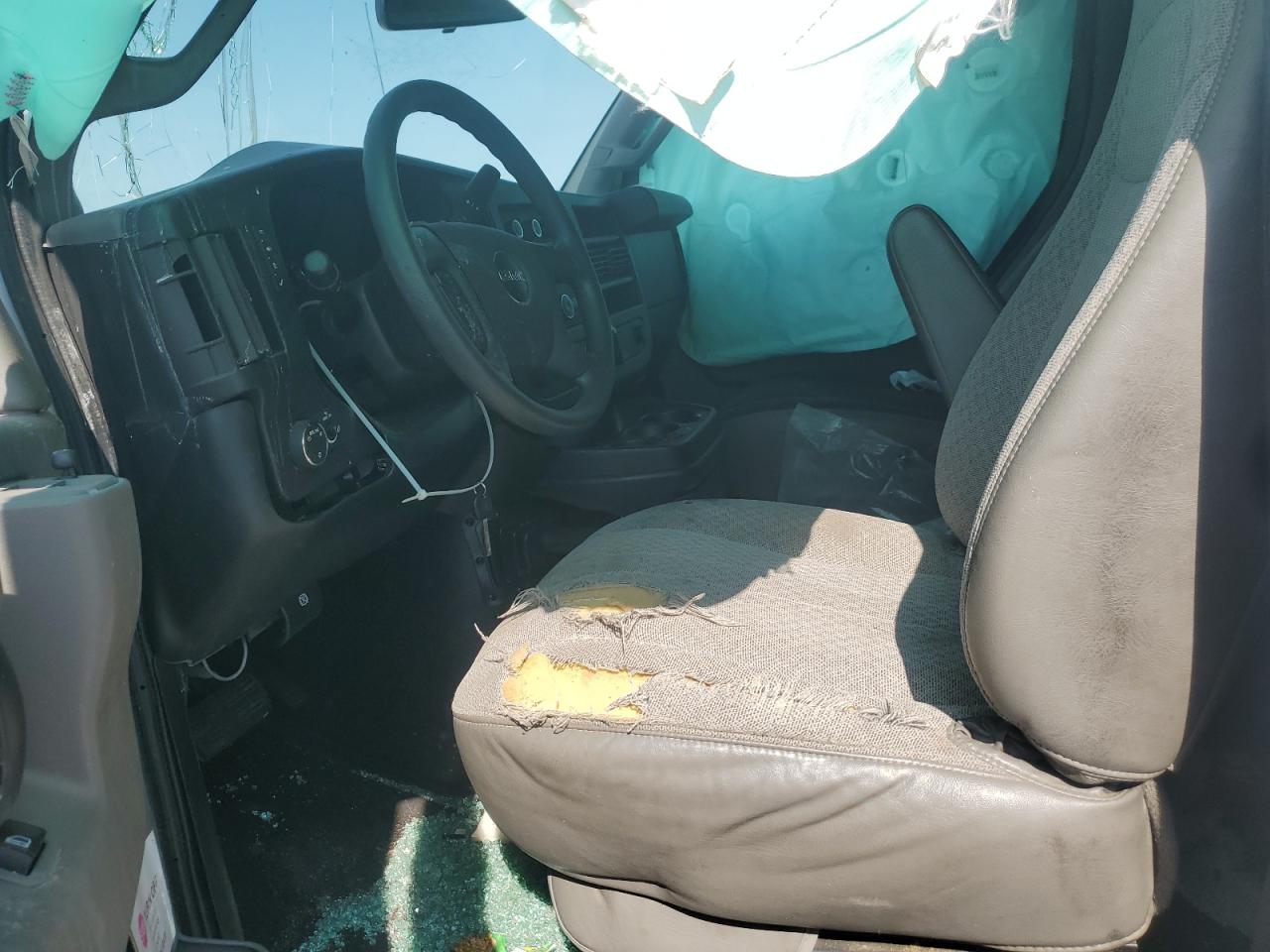 2020 GMC Savana G2500 VIN: 1GTW7AFG2L1256638 Lot: 68918525