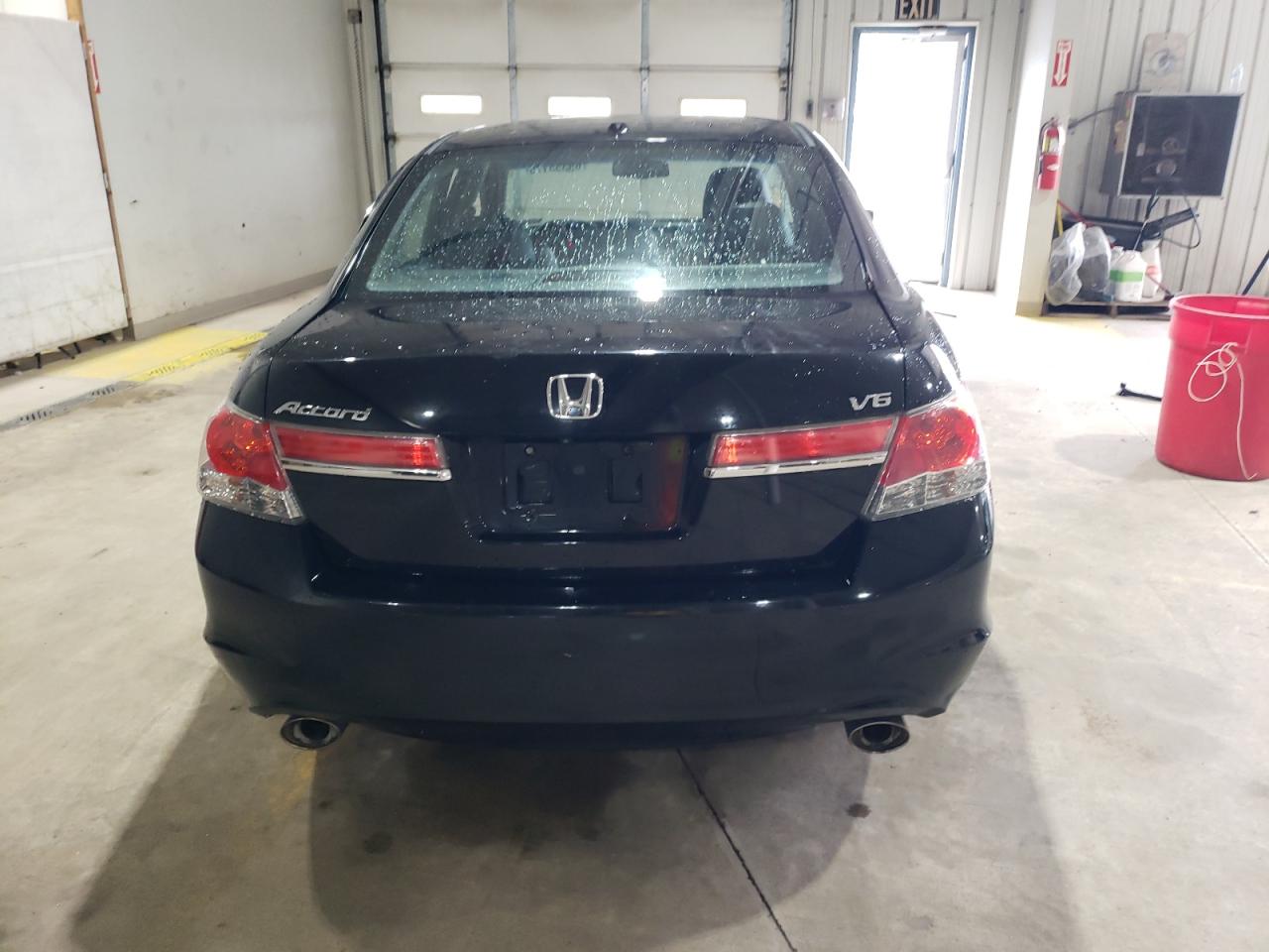 2011 Honda Accord Exl VIN: 1HGCP3F87BA023667 Lot: 69355175