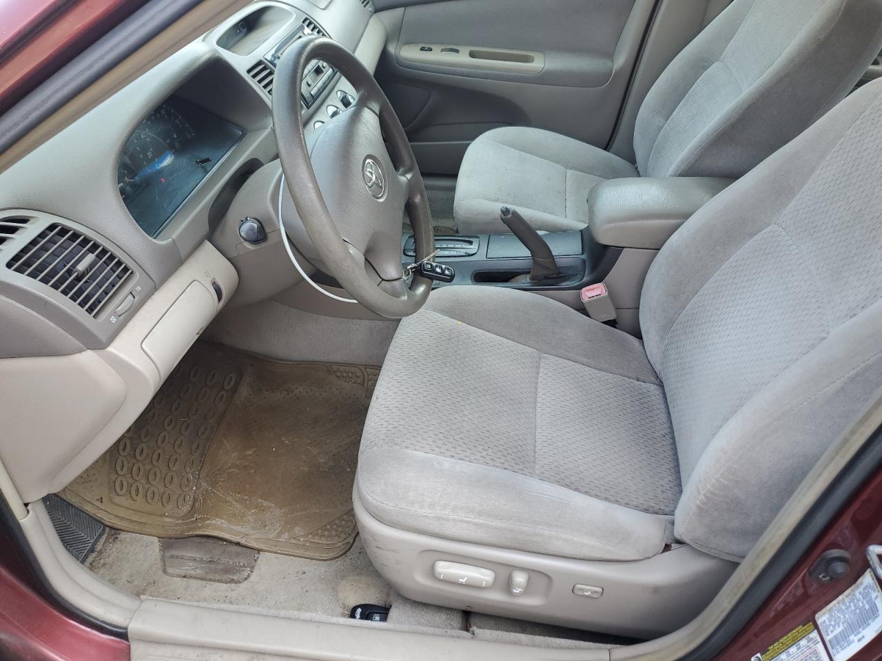 2004 Toyota Camry Le VIN: 4T1BE32K54U288506 Lot: 67786025