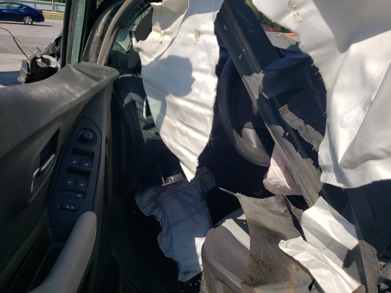 2019 Chevrolet Trax Ls VIN: 3GNCJKSB2KL166196 Lot: 68743945