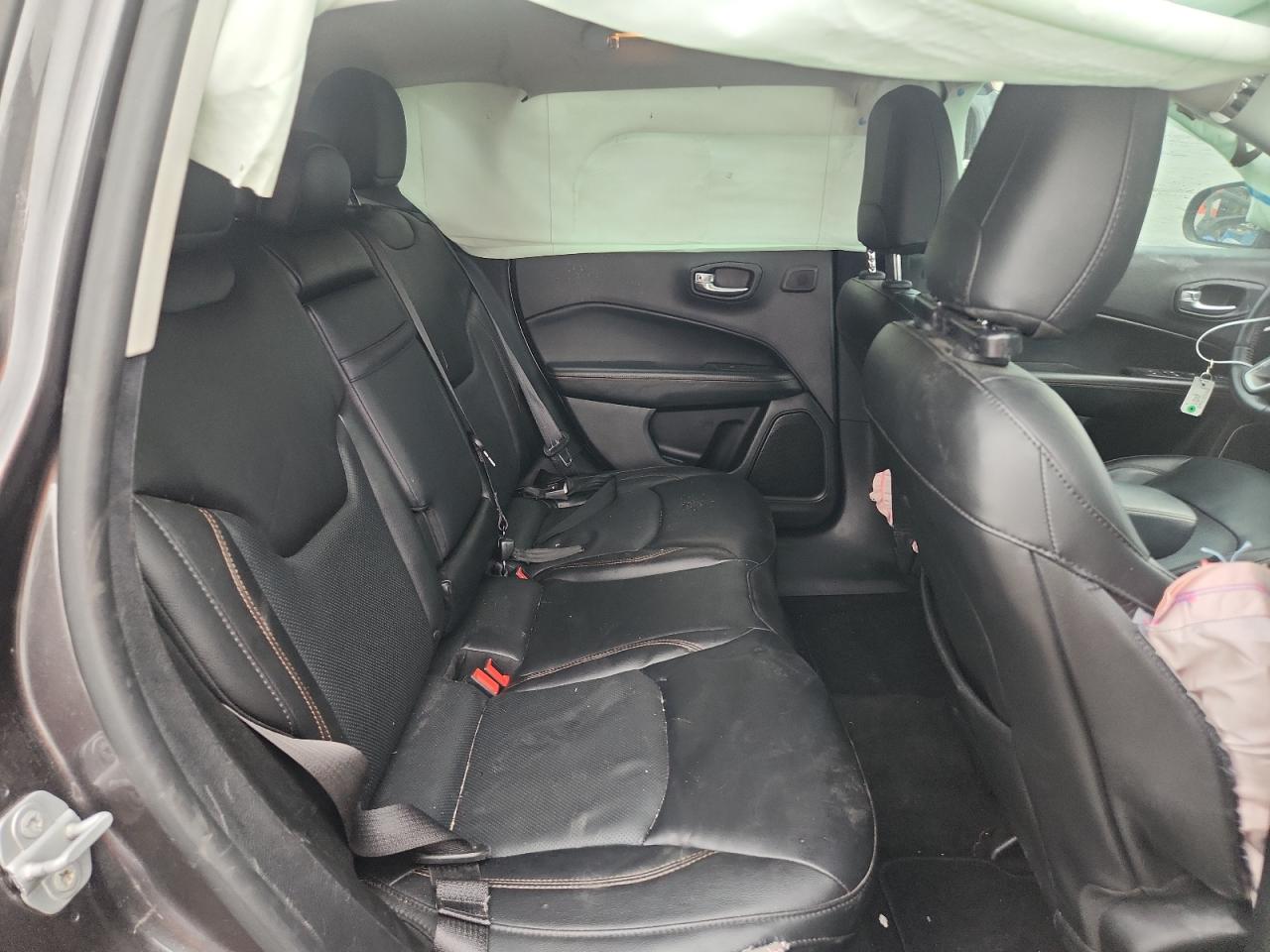 2018 Jeep Compass Limited VIN: 3C4NJCCB8JT205183 Lot: 69580225