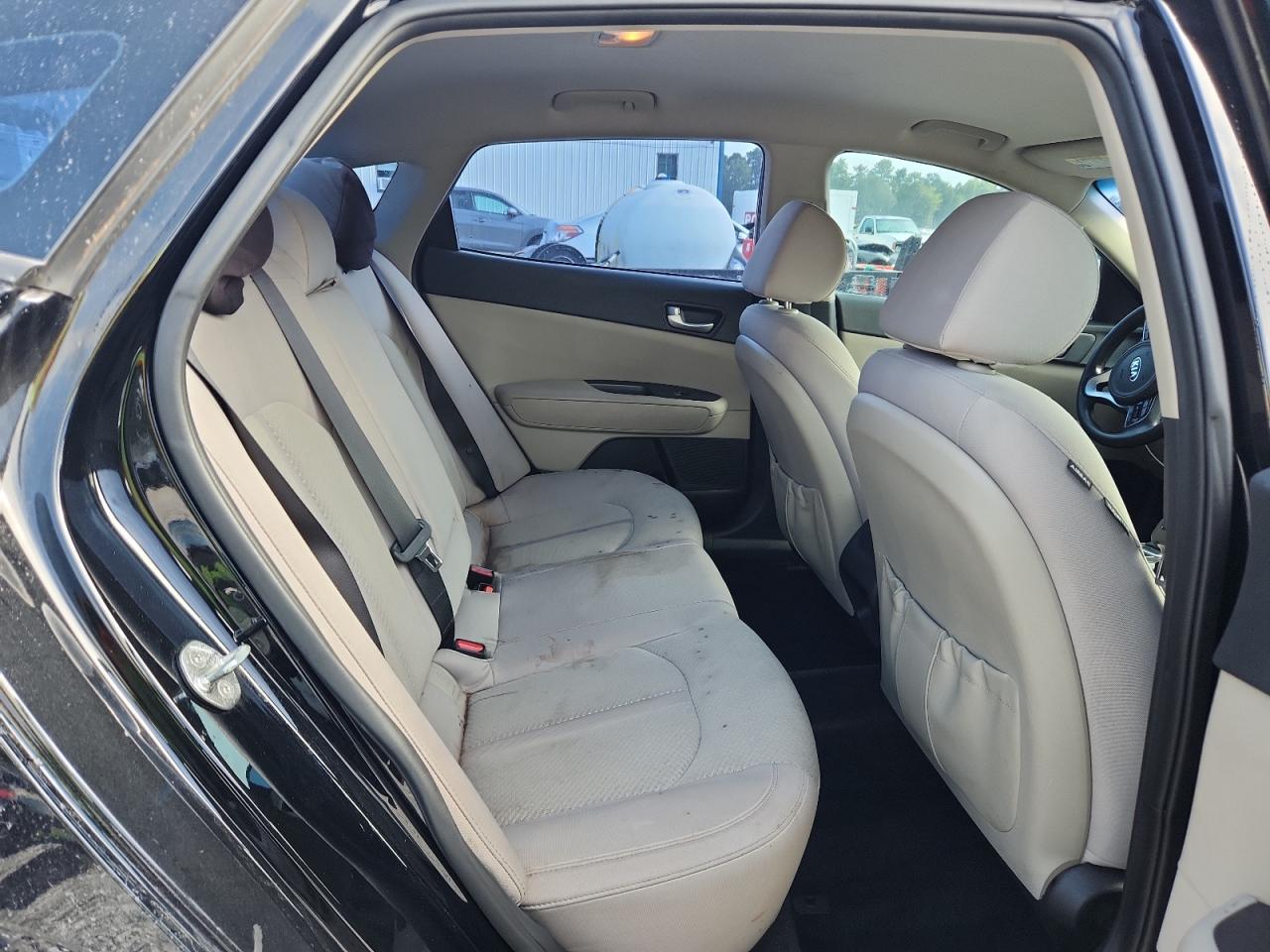 2018 Kia Optima Lx VIN: 5XXGT4L39JG261324 Lot: 69426525