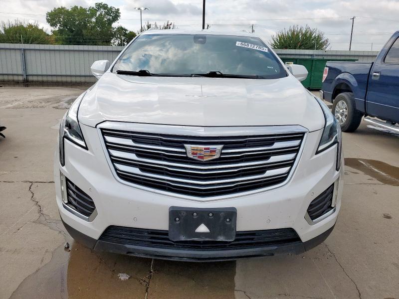  CADILLAC XT5 2017 White
