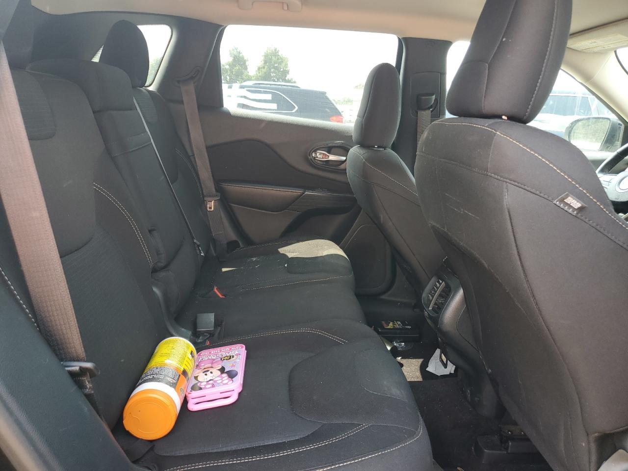 2016 Jeep Cherokee Latitude VIN: 1C4PJMCS7GW195103 Lot: 68757335