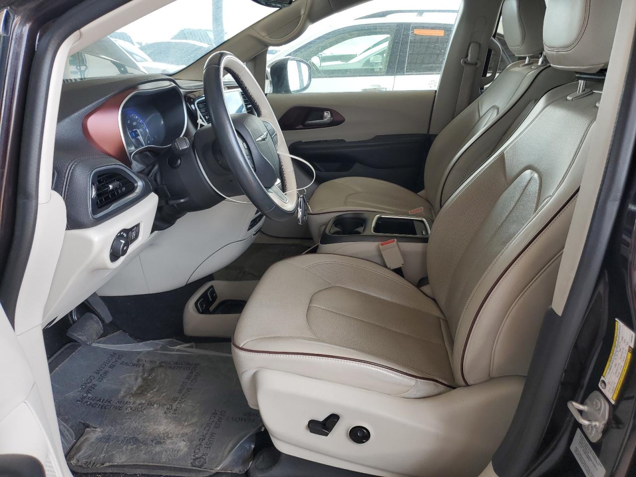 2017 Chrysler Pacifica Limited VIN: 2C4RC1GG9HR559801 Lot: 69685585