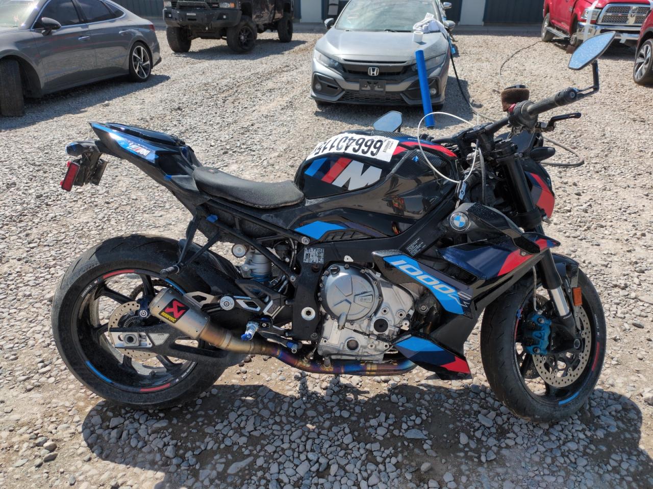 2024 BMW M 1000 R