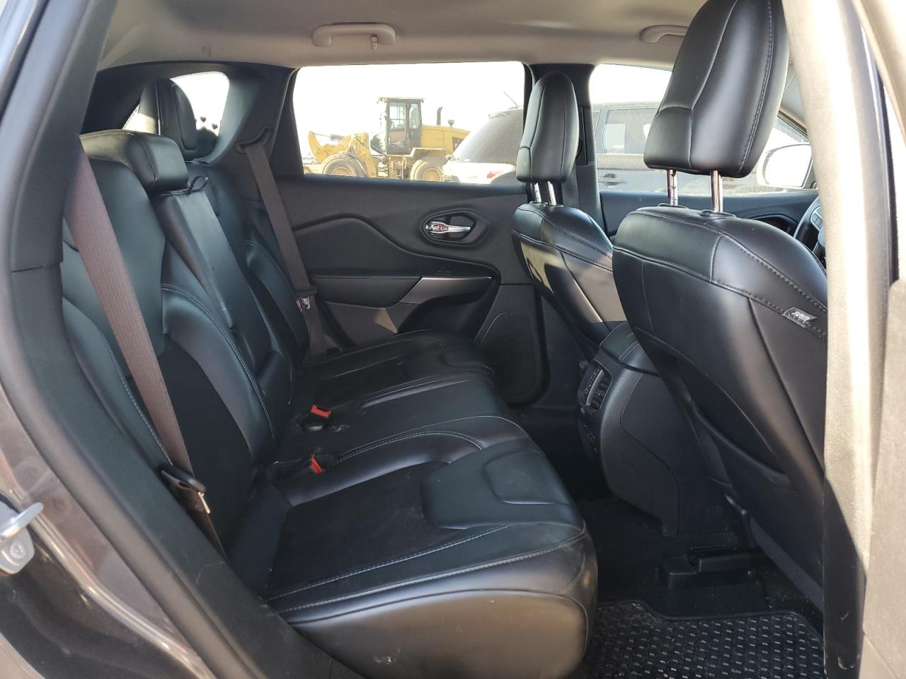 2020 Jeep Cherokee Latitude Plus VIN: 1C4PJMLB5LD560528 Lot: 69000835