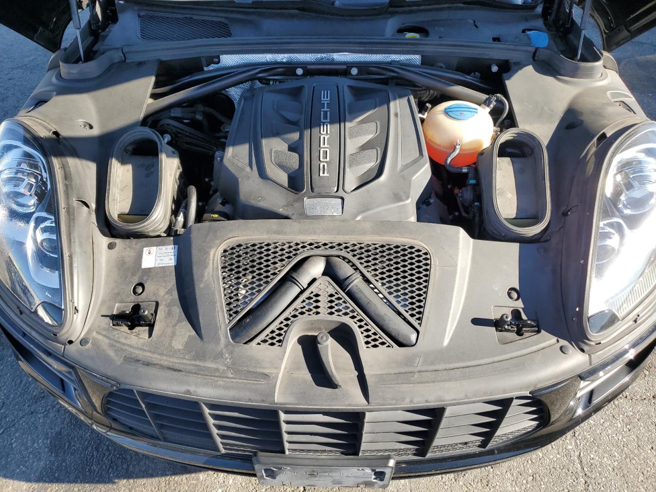 2016 Porsche Macan S VIN: WP1AB2A53GLB53922 Lot: 70154665