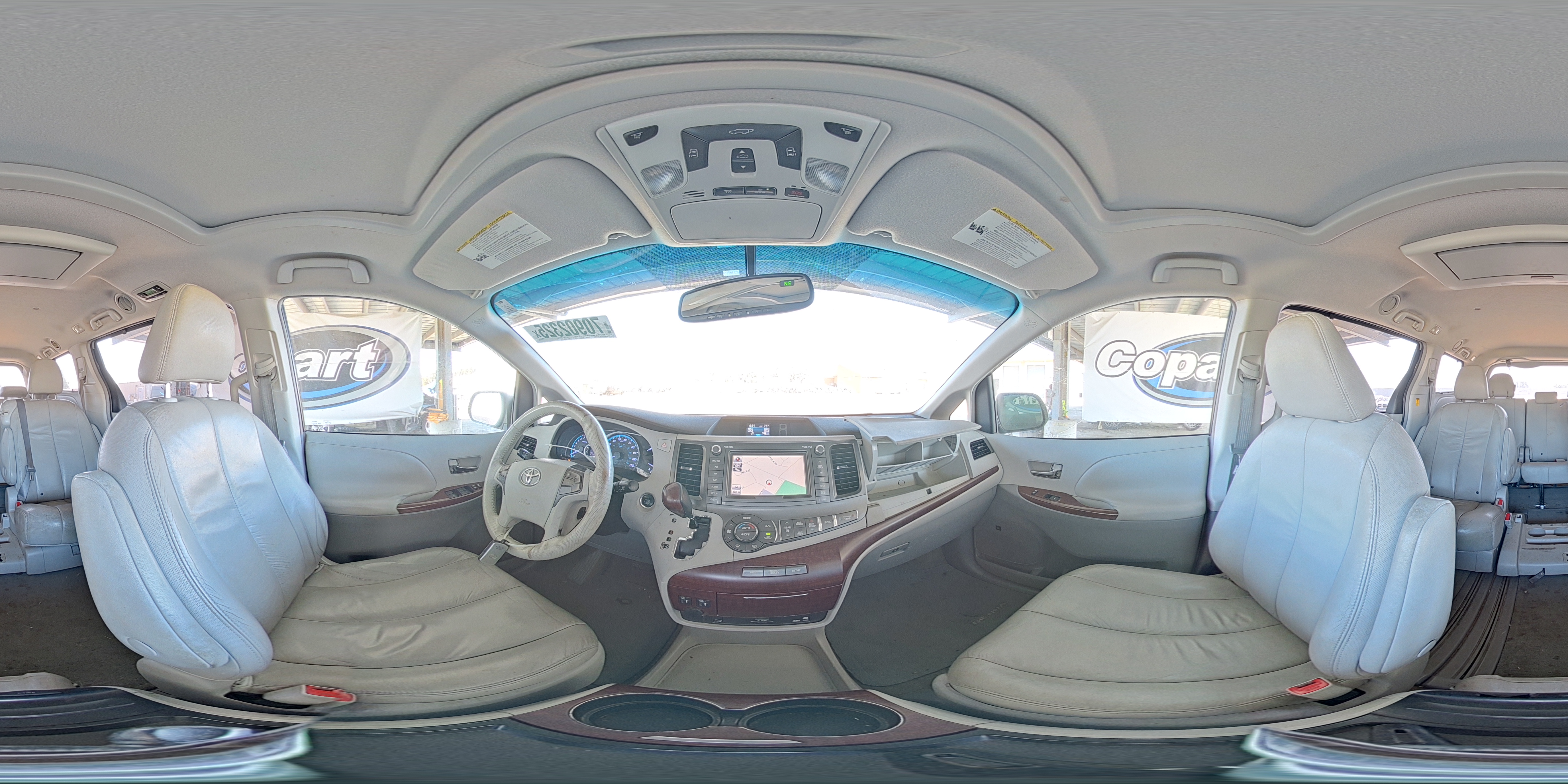 2011 Toyota Sienna Xle VIN: 5TDYK3DCXBS131780 Lot: 70902325