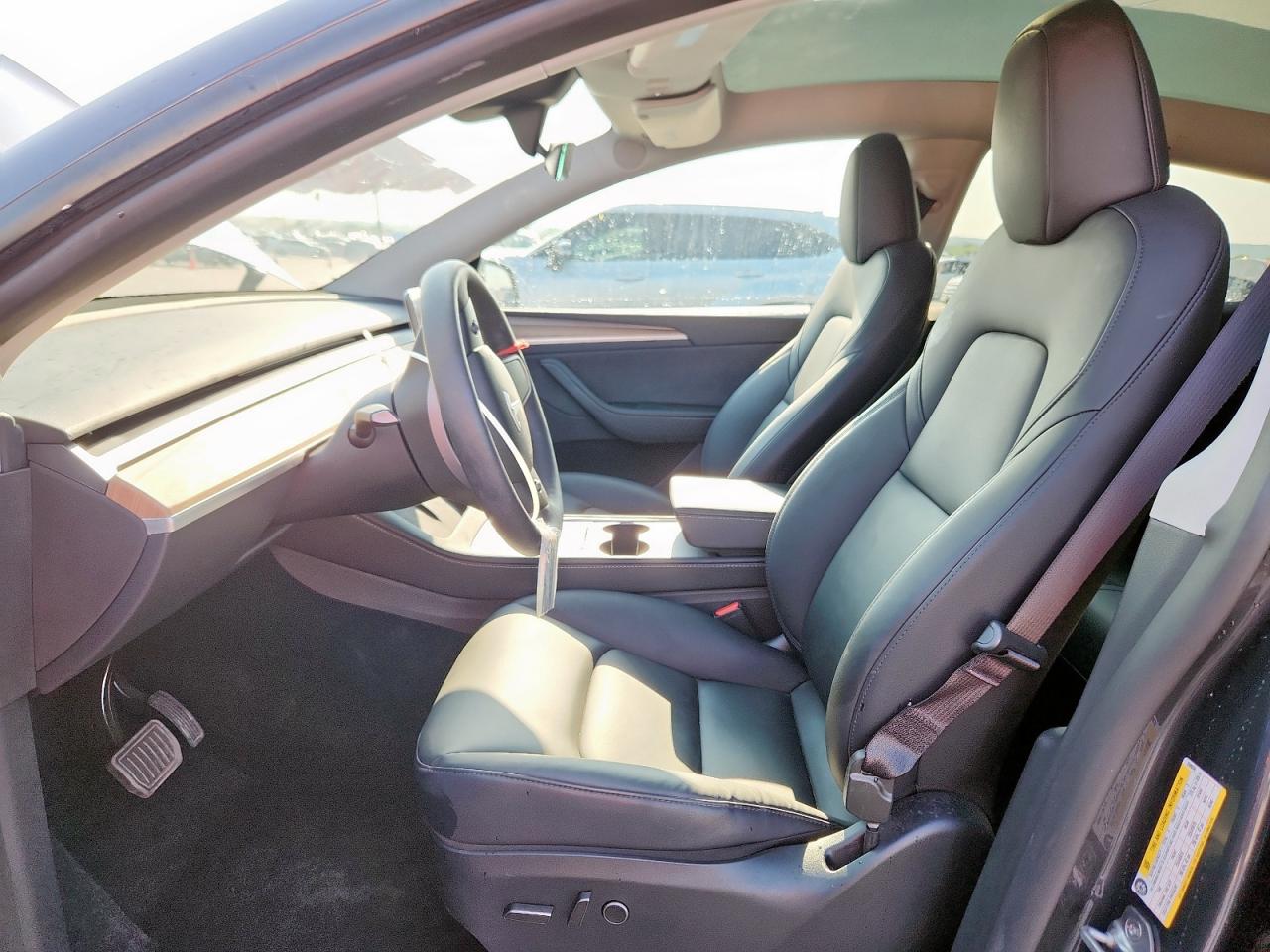 2025 Tesla Model Y VIN: 7SAYGDED8SA338056 Lot: 67119205