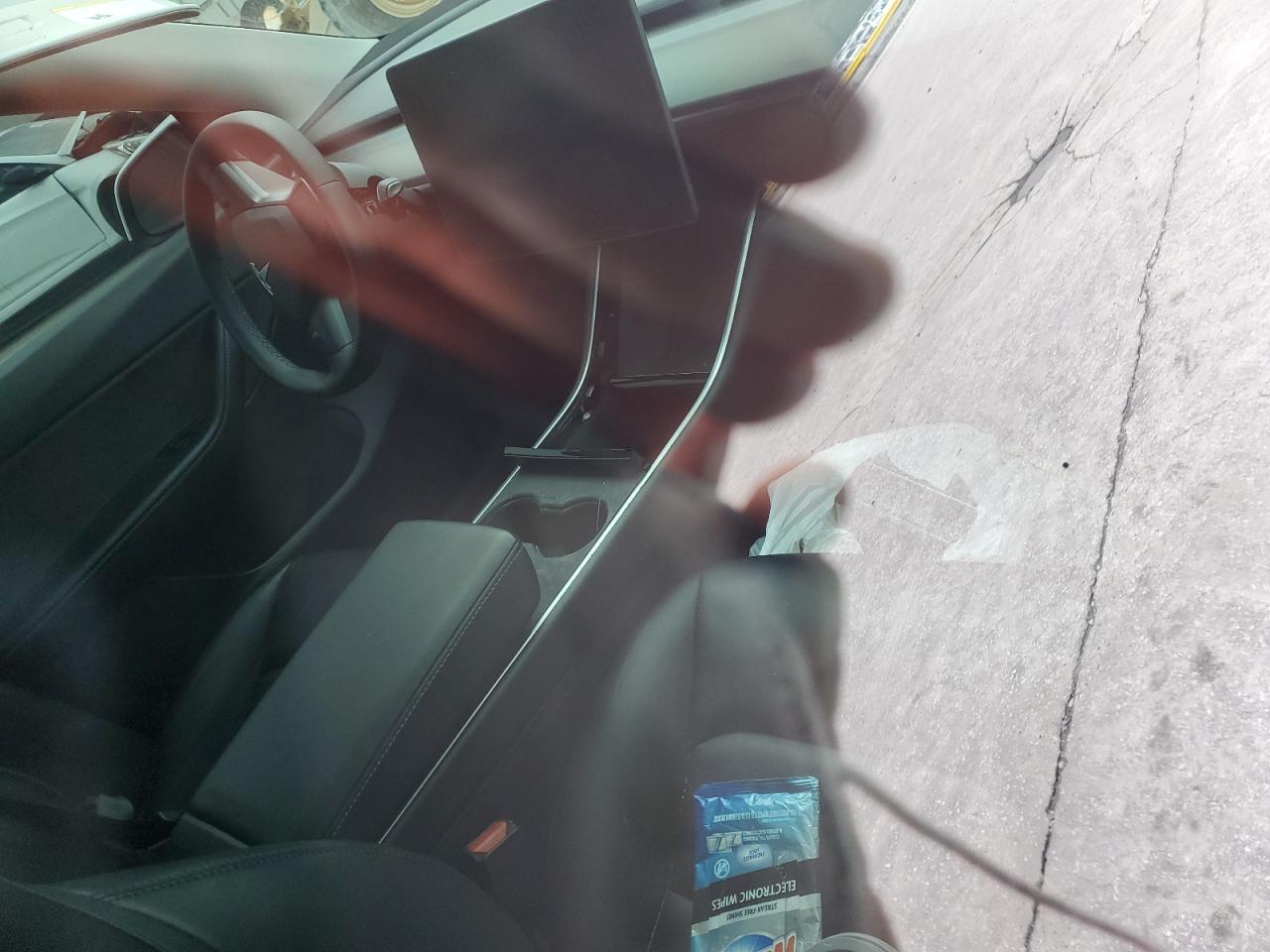 5YJYGDEE1LF011217 2020 Tesla Model Y