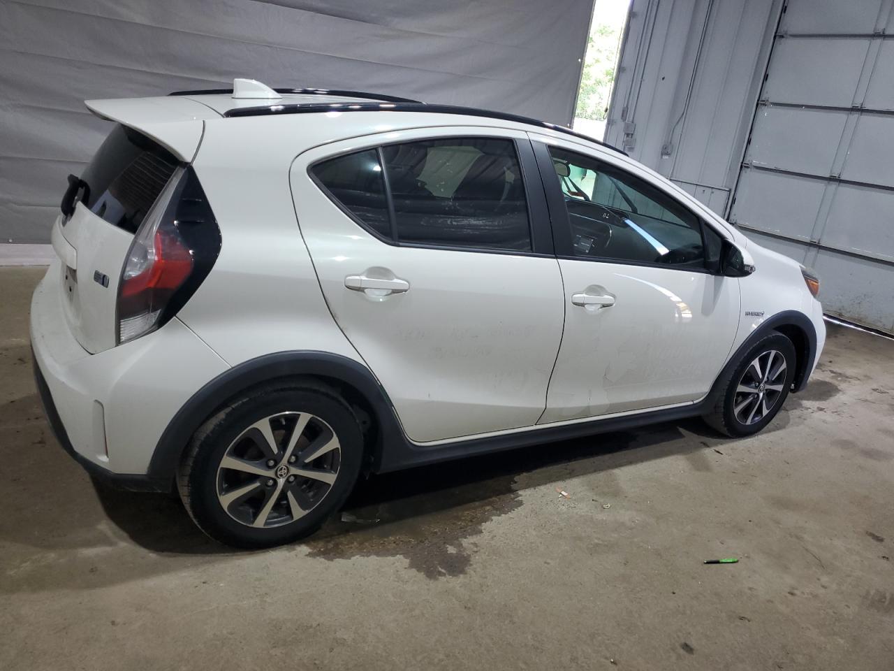 2018 Toyota Prius C VIN: JTDKDTB37J1620135 Lot: 67098315