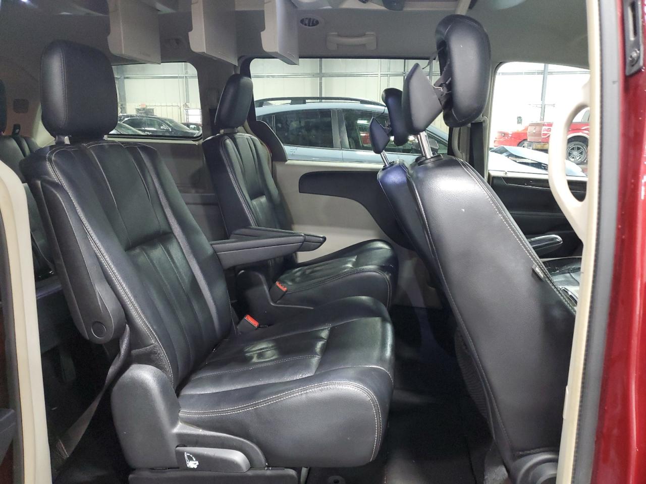 2014 Chrysler Town & Country Touring VIN: 2C4RC1BG0ER218483 Lot: 67093695