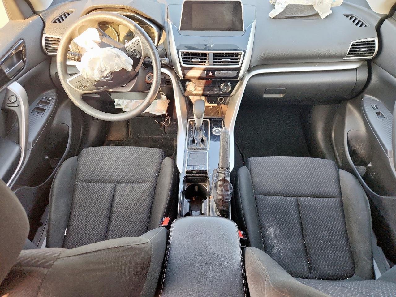 2018 Mitsubishi Eclipse Cross Le VIN: JA4AT4AA4JZ048036 Lot: 69690535