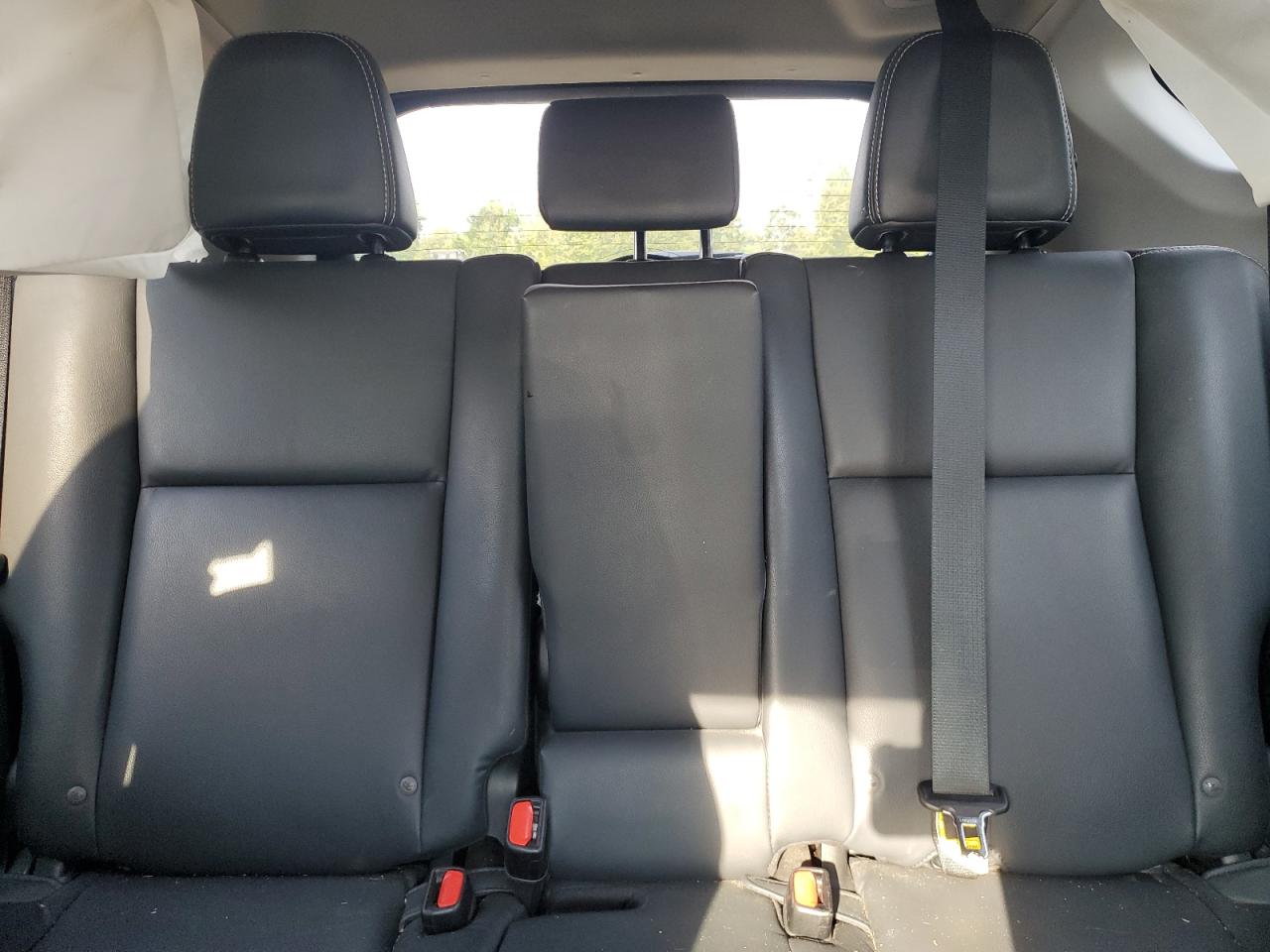 2017 Toyota Rav4 Limited VIN: 2T3DFREV7HW585787 Lot: 70430765