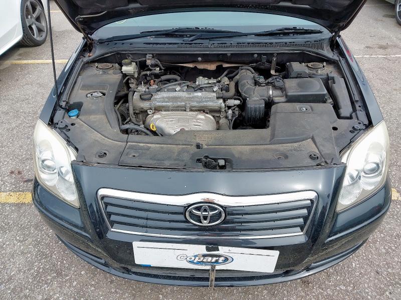 2005 TOYOTA AVENSIS T SPIRIT