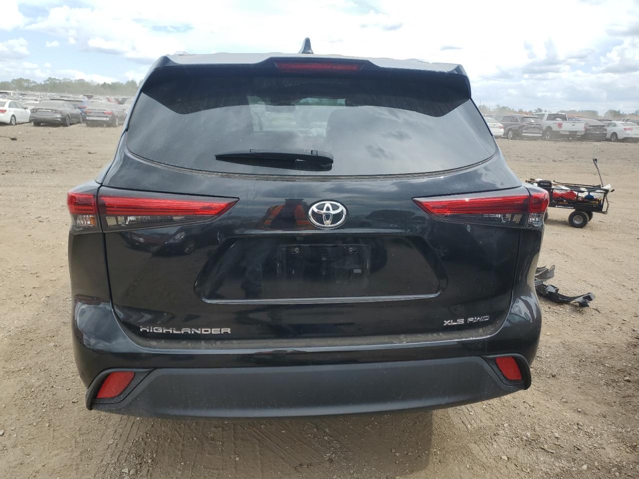 2021 Toyota Highlander Xle VIN: 5TDGZRBH1MS097109 Lot: 70659025
