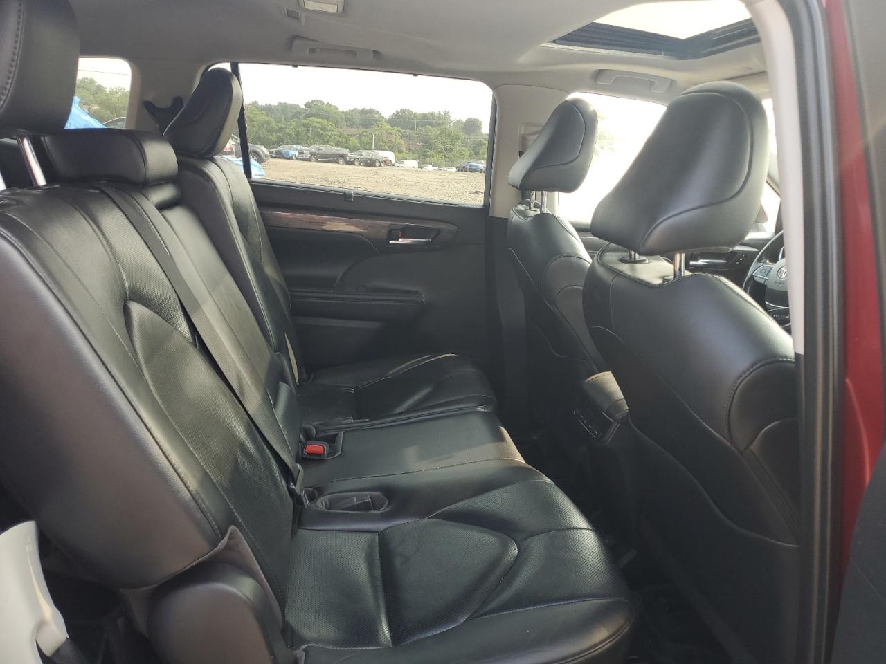 2022 Toyota Highlander Limited VIN: 5TDDZRBH8NS164454 Lot: 67758645