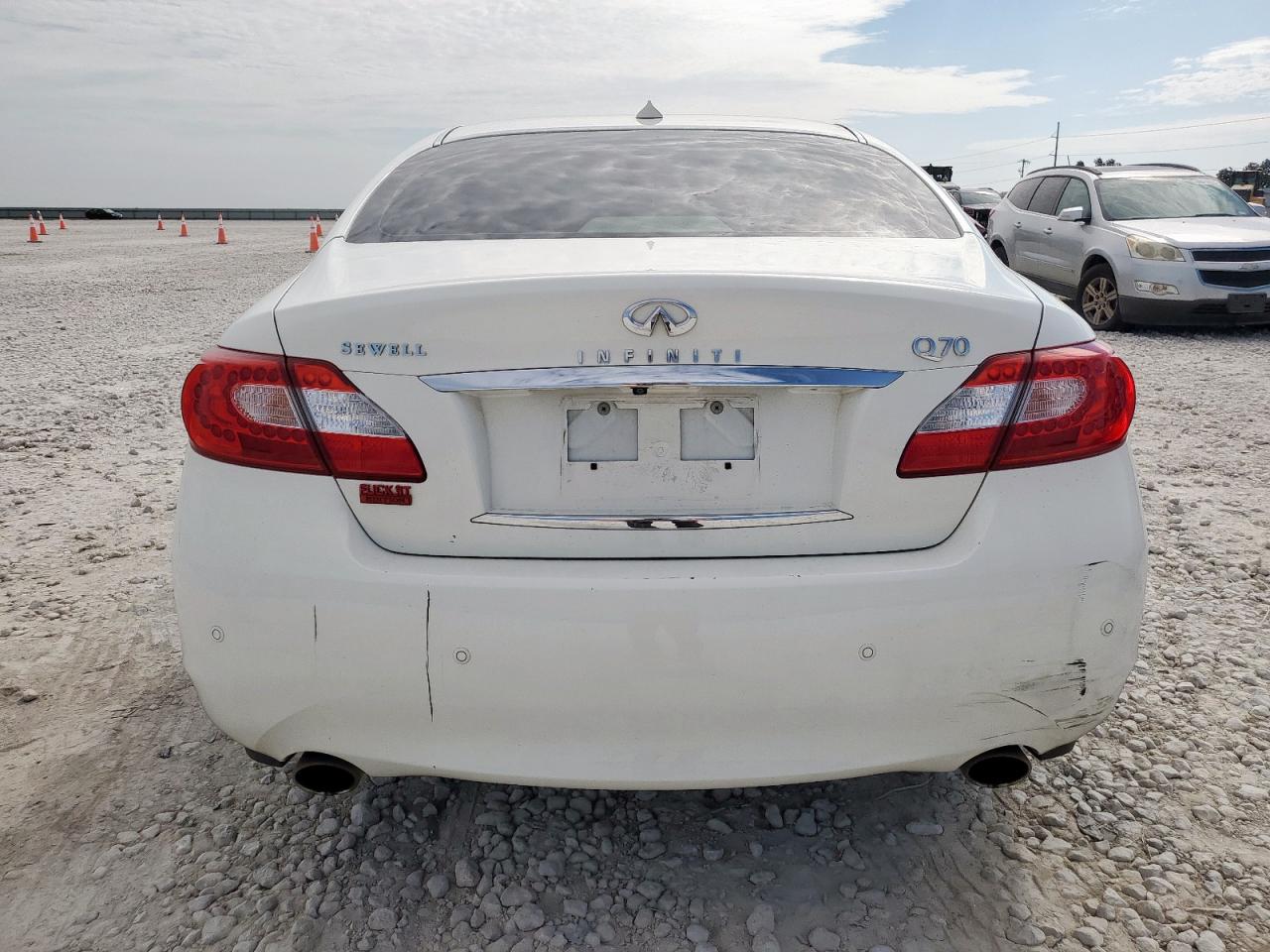 2014 Infiniti Q70 3.7 VIN: JN1BY1AP9EM260273 Lot: 71102245