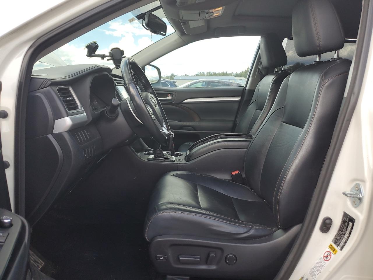 2015 Toyota Highlander Xle VIN: 5TDJKRFH1FS161771 Lot: 70045375