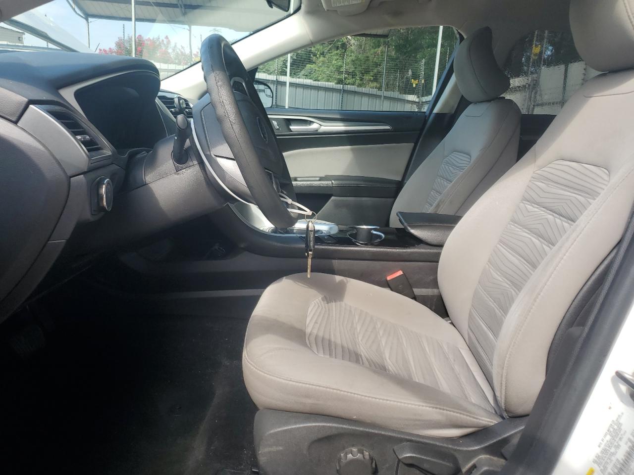 2016 Ford Fusion S VIN: 3FA6P0G74GR193939 Lot: 69732655